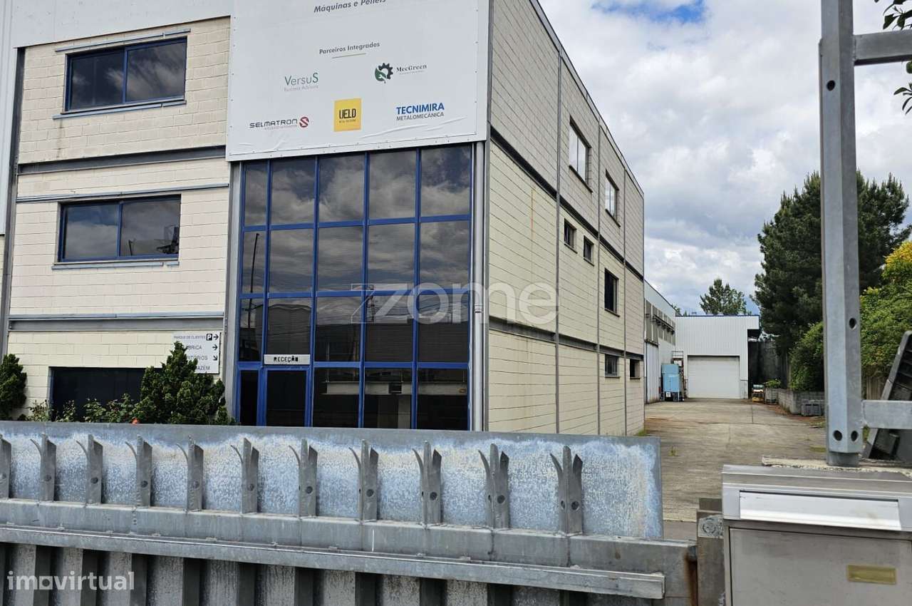 Pavilhão Industrial/Comercial ,Zona Industrial de Constantim,Vila R...-1