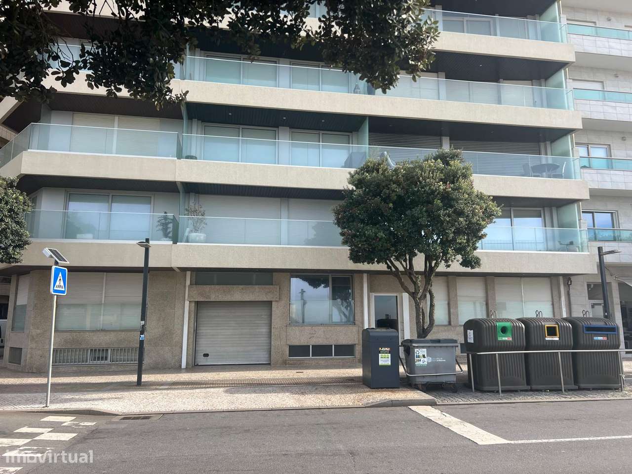 T2 + 1 Avenida dos Banhos vista mar-25