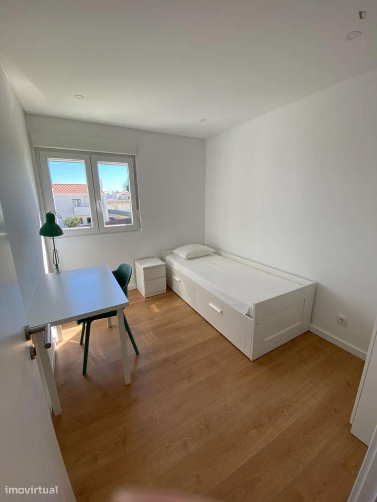 Quarto - localizado em Oeiras Lisbon - Grande imagem: 3/10