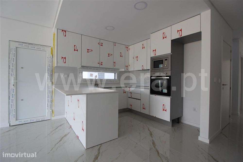 Moradia Geminada V3, Venda - Grande imagem: 4/34