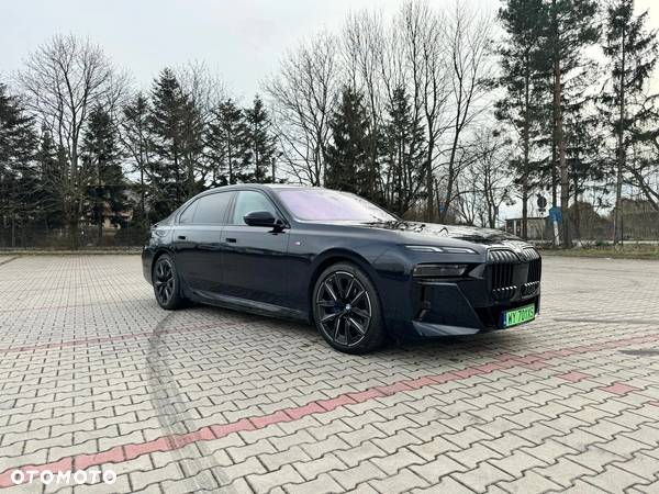 BMW i7 eDrive50 - 7