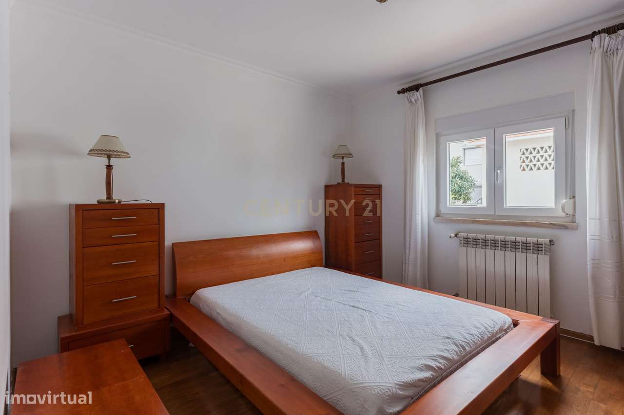 Moradia T3 de Charme no Bairro da Encarnação-15