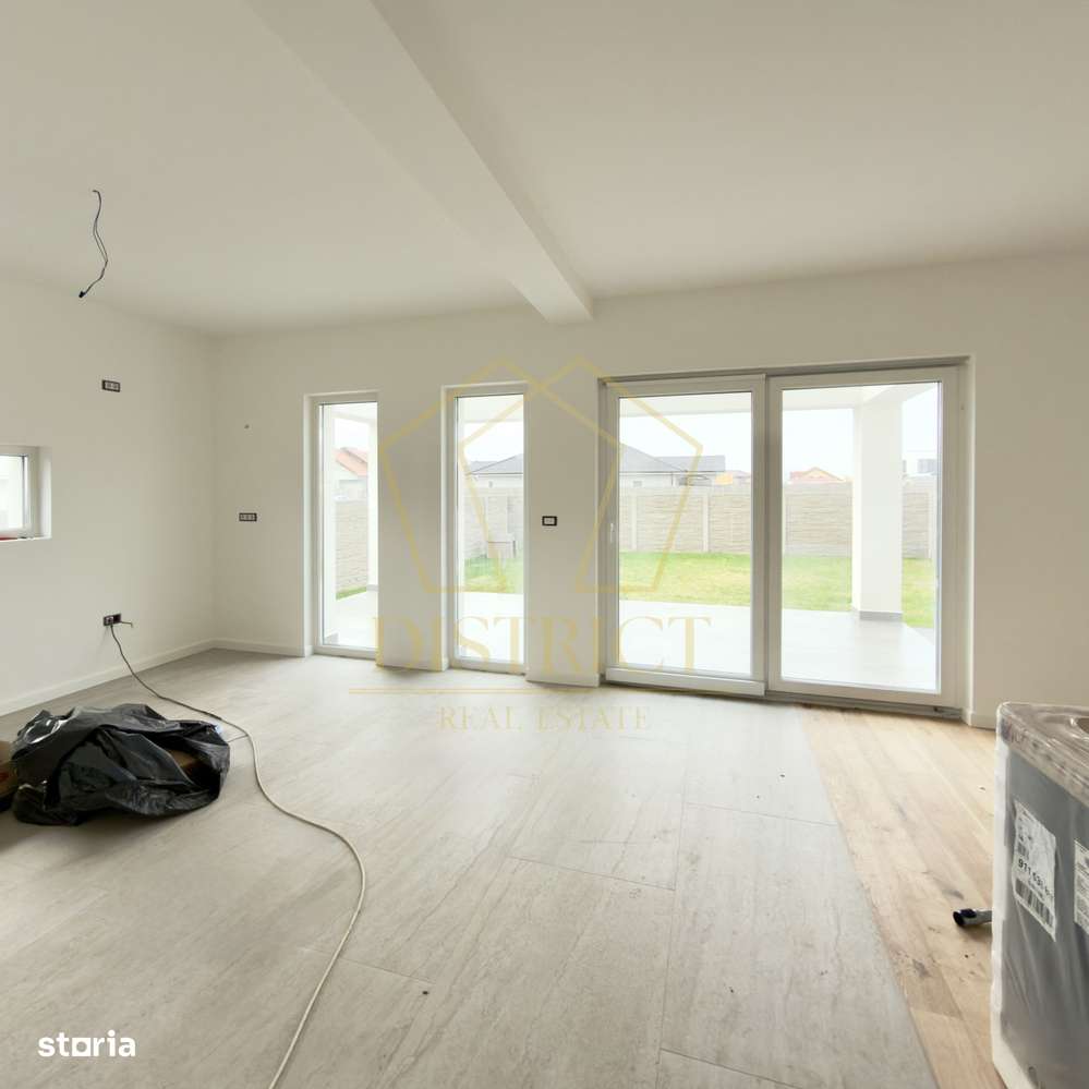 Com 0 | Duplex superb cu 5 camere despartit prin garaj | Dumbravita - Imagine principală: 4/12