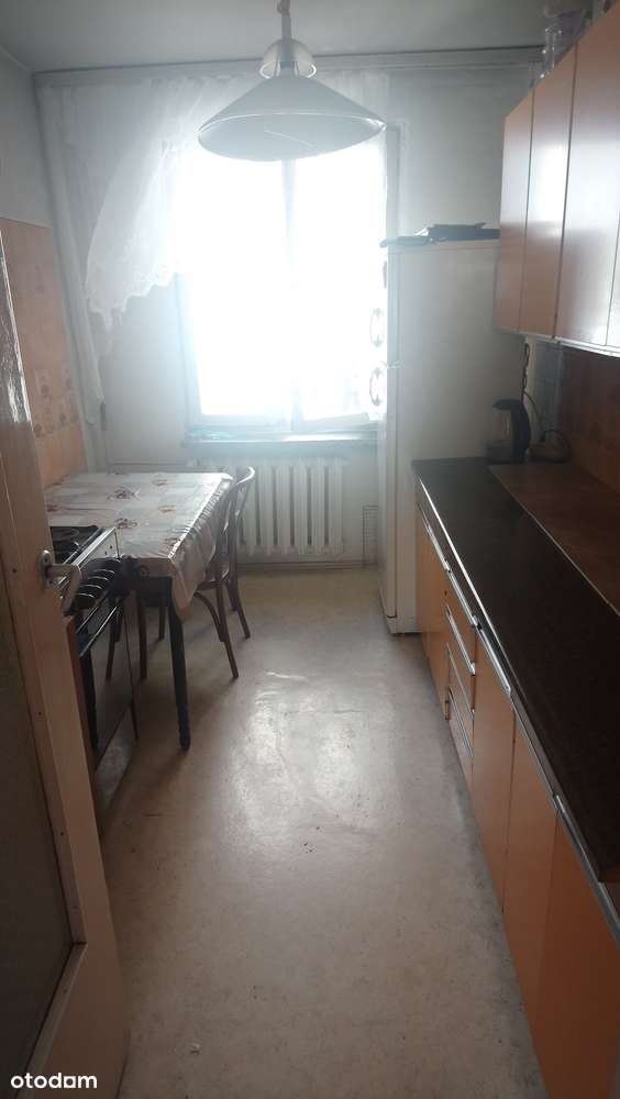 Cztery pokoje, niska zabudowa, os. N, fajna lokalizacja.-2