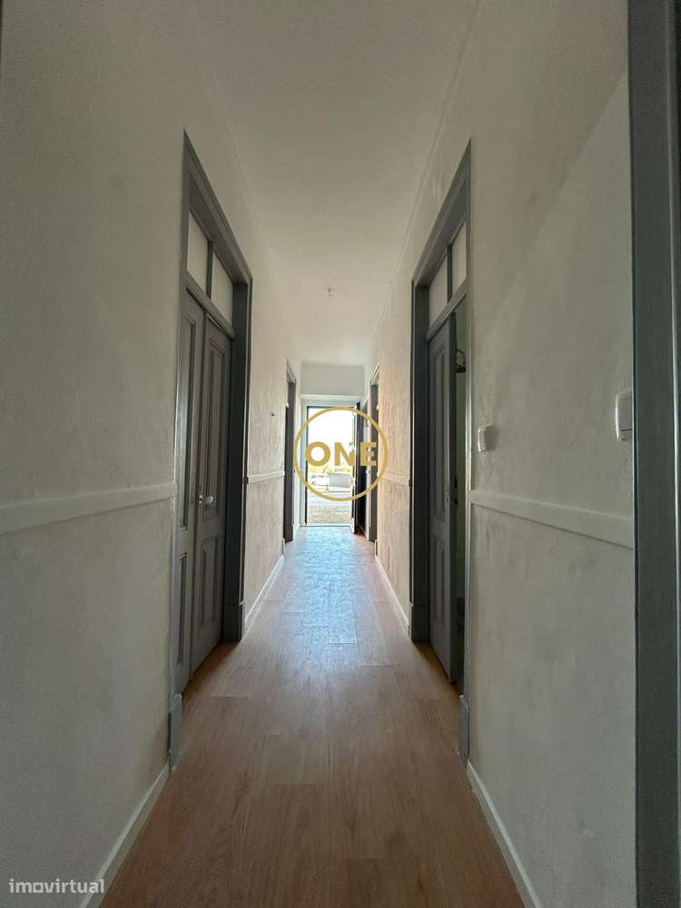 Excelente Moradia T5 em Salvaterra de Magos-9