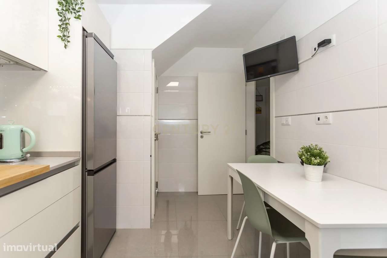 Moradia em banda T3 no Alto do Moinho-5