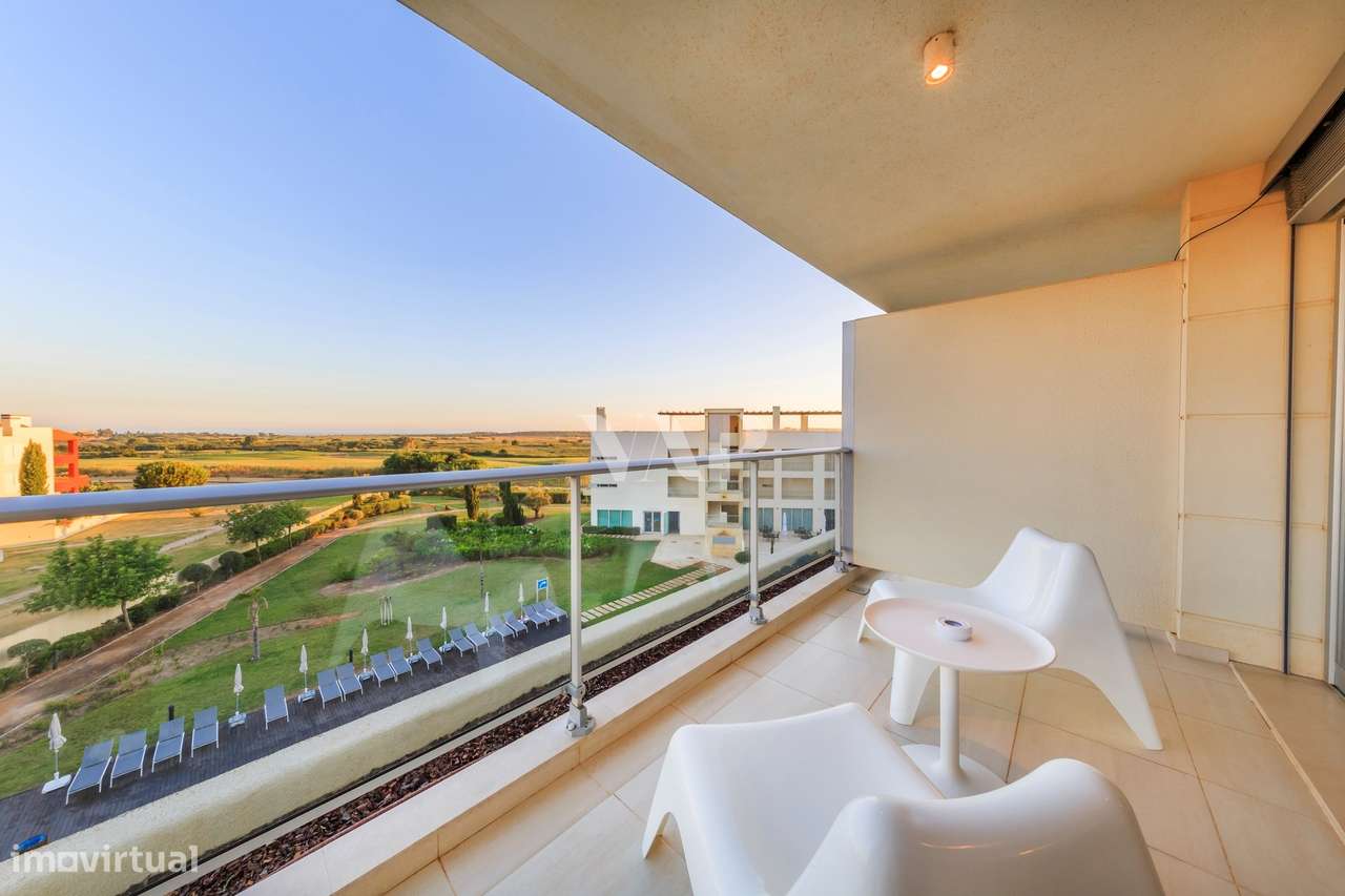Apartamento T2 Duplex totalmente renovado em Vilamoura - Grande imagem: 4/28