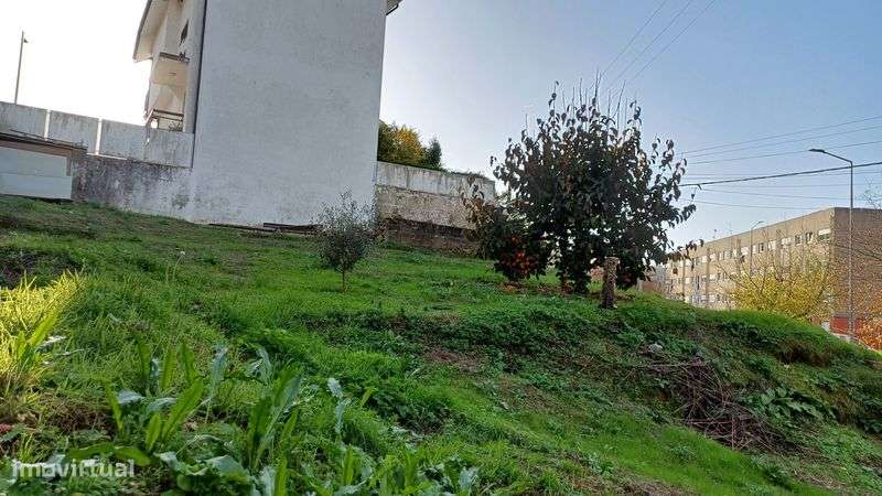 Terreno urbano 323 m2 - Grande imagem: 4/7