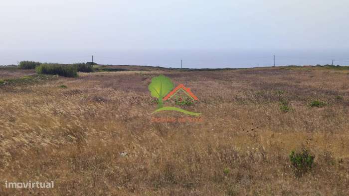 Terreno rústico com vista de mar e casa-4