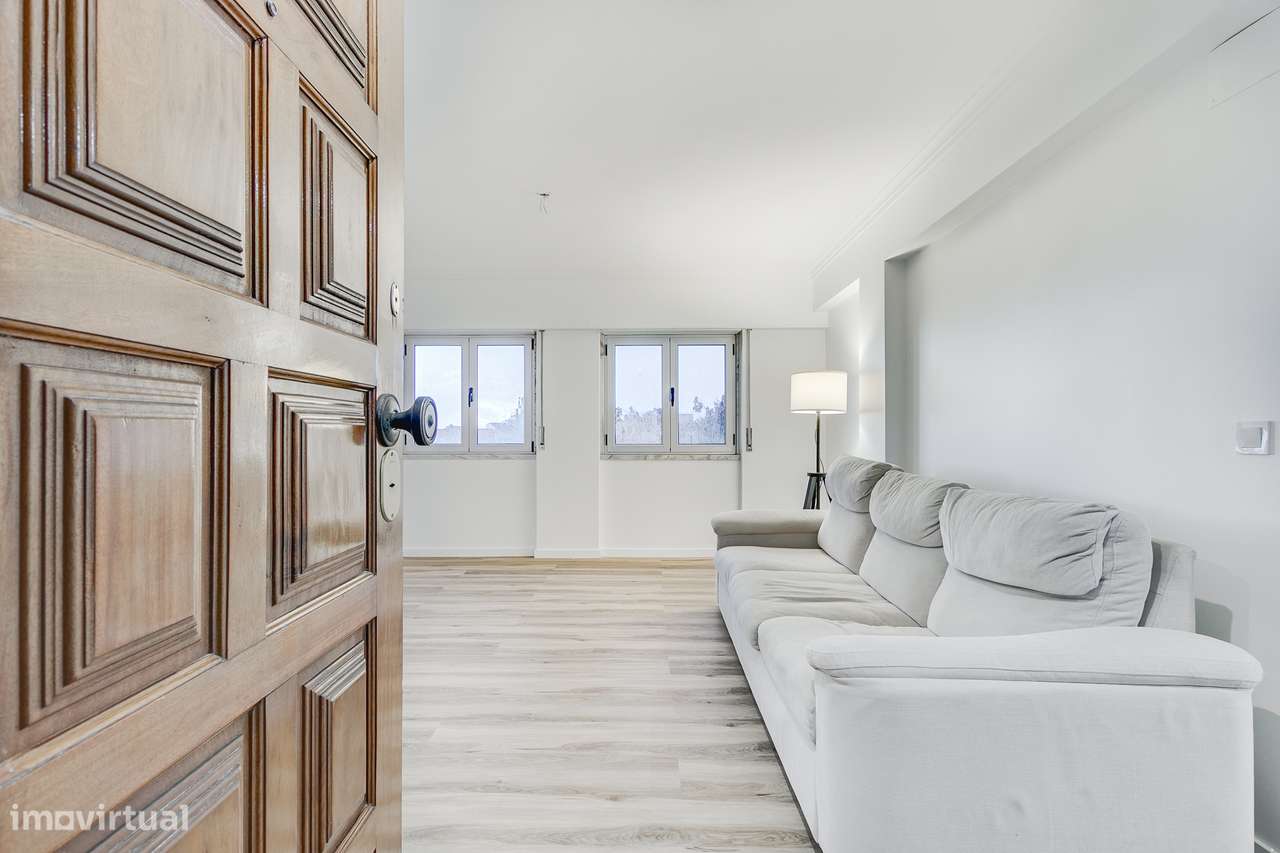 APARTAMENTO T2 | AGUALVA-CACÉM | 83 m² | VARANDA FECHADA - Grande imagem: 2/27