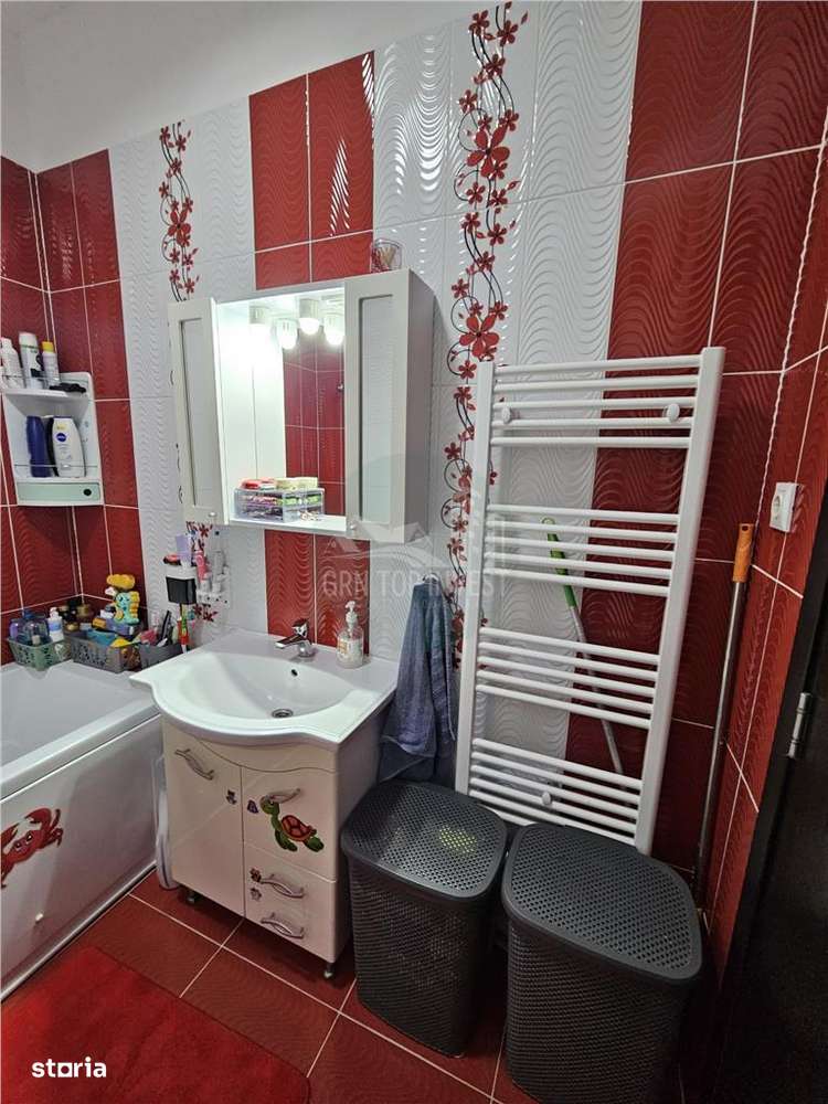 Apartament 2 camere cu balcon la etajul 2 in Turnisor-13