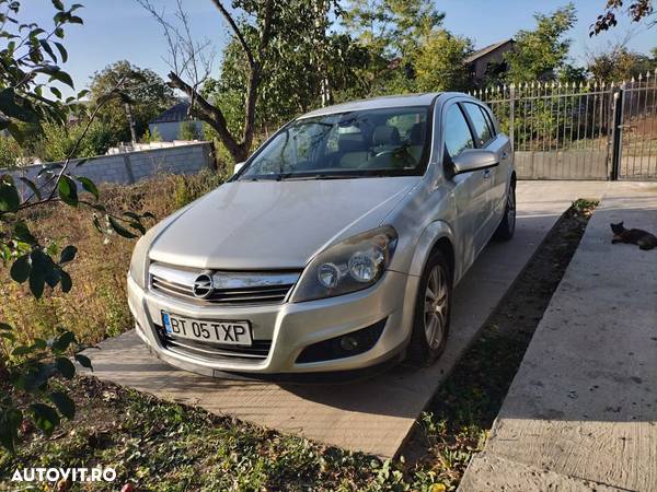 Opel Astra 1.7 CDTI Cosmo - 1