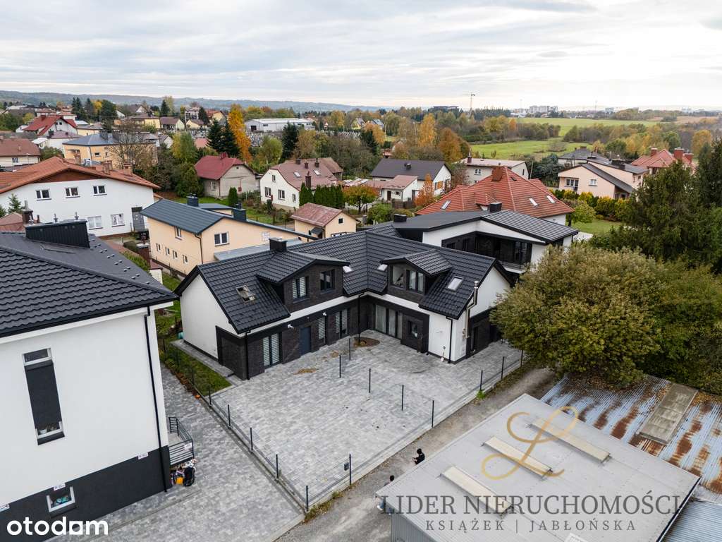 Wykończony bliźniak Krasne-16