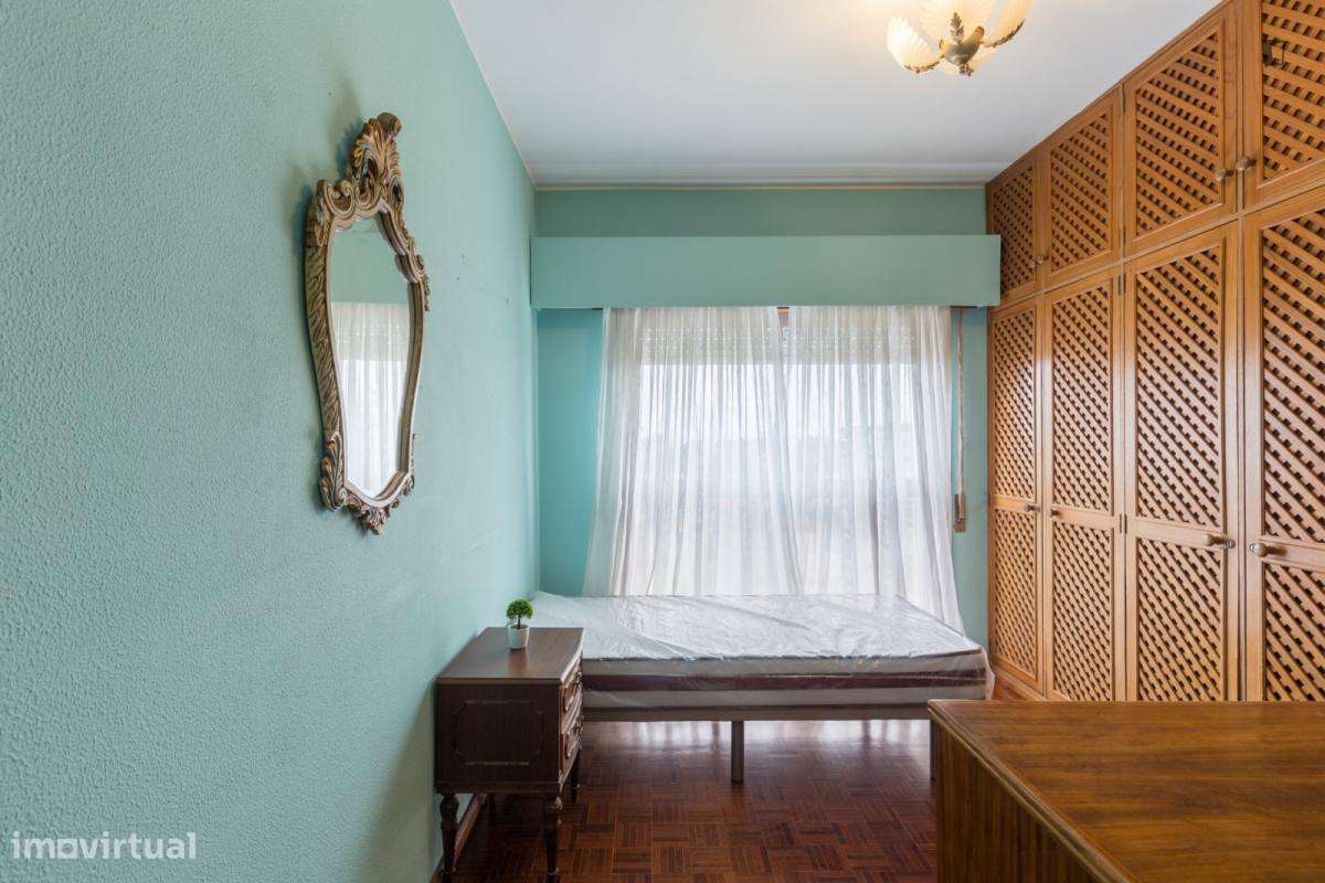 Quarto - localizado em Paranhos Porto - Grande imagem: 5/9