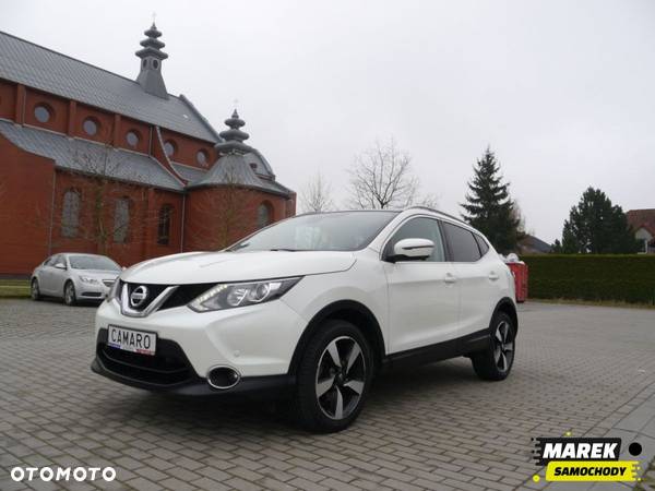 Nissan Qashqai - 2