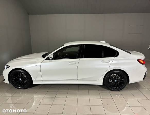 BMW Seria 3 318d M Sport - 2
