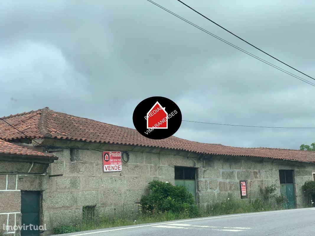 3 Casas + terrenos em Infantas