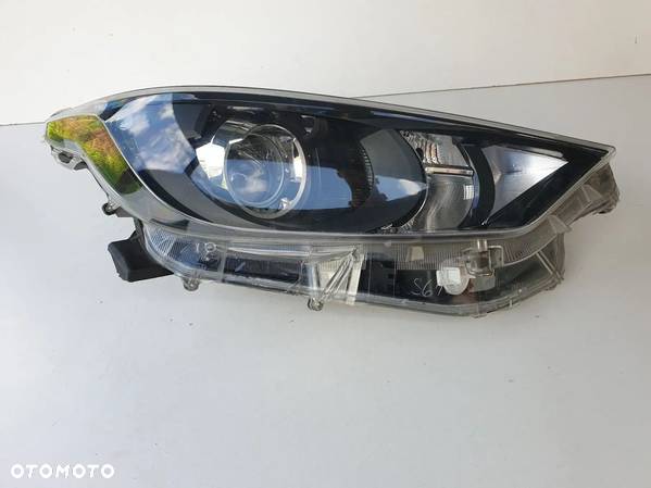 TOYOTA YARIS 4 IV 19 LAMPA PRAWA K0-6 - 9