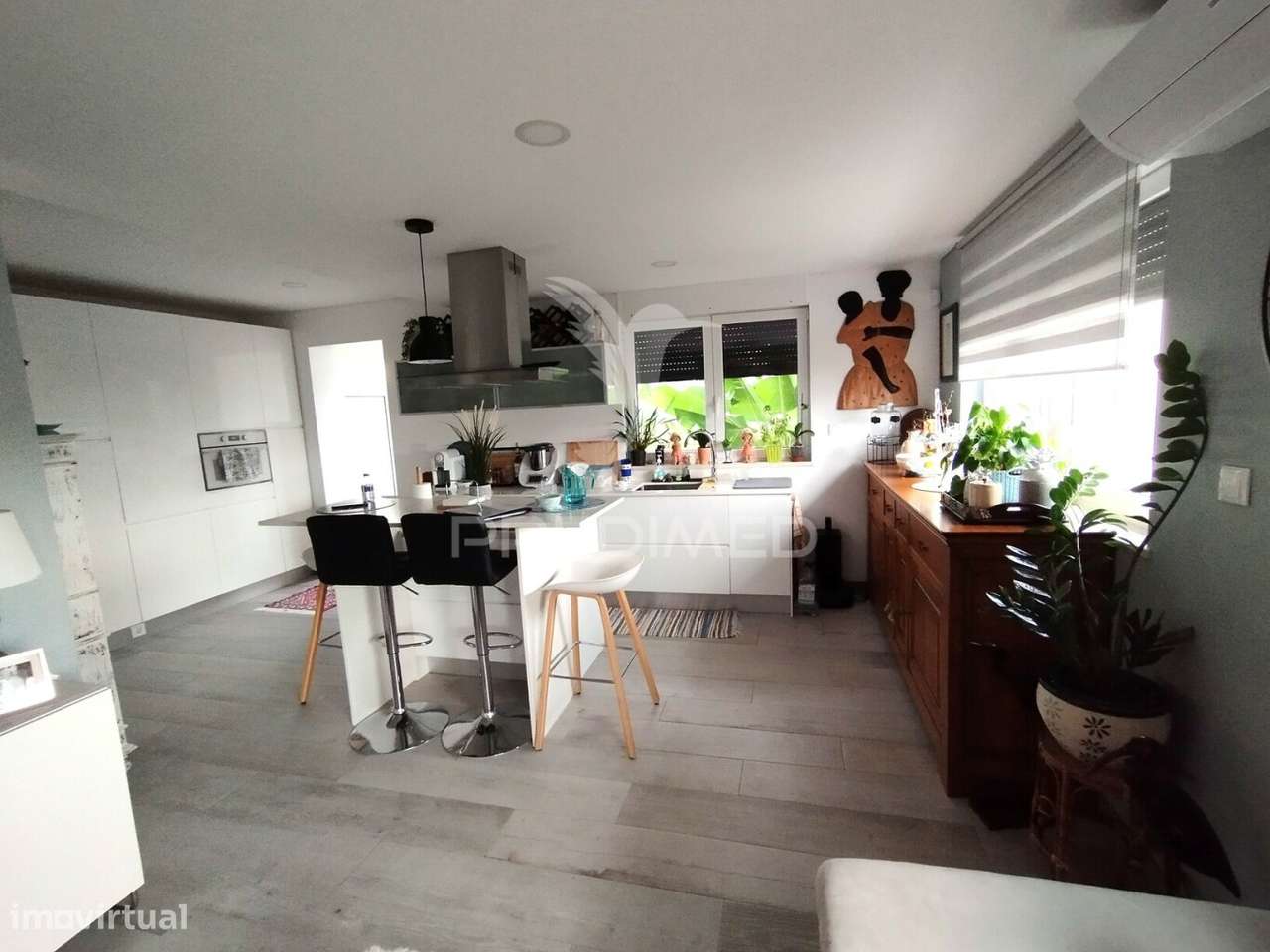 Moradia remodelada acabamentos de qualidade - Grande imagem: 4/32