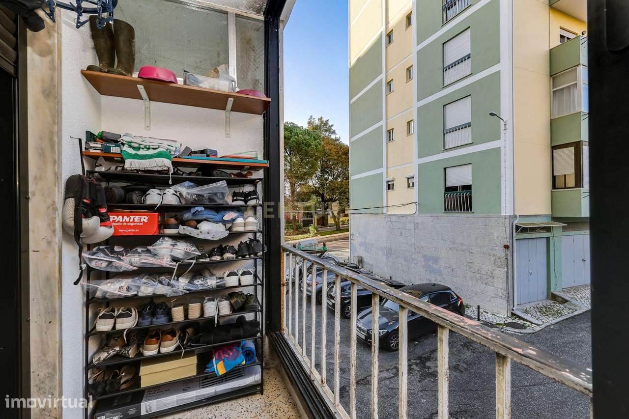 Apartamento T1 em Agualva e Mira Sintra-17