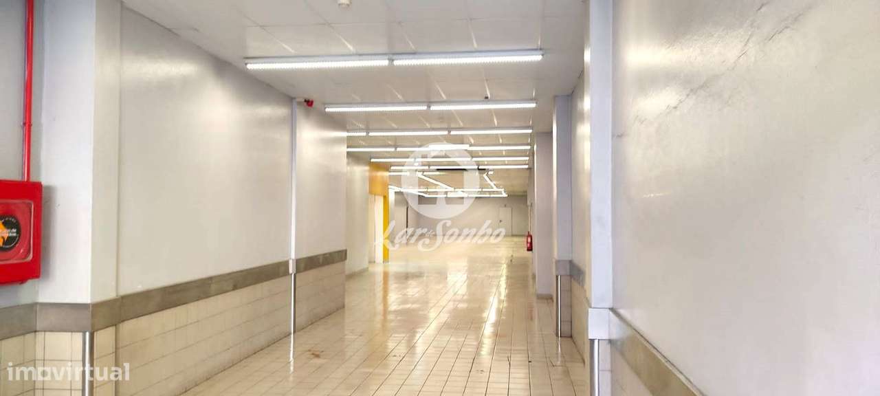 Loja com 660m2 no CENTRO da cidade de Braga - Grande imagem: 5/10