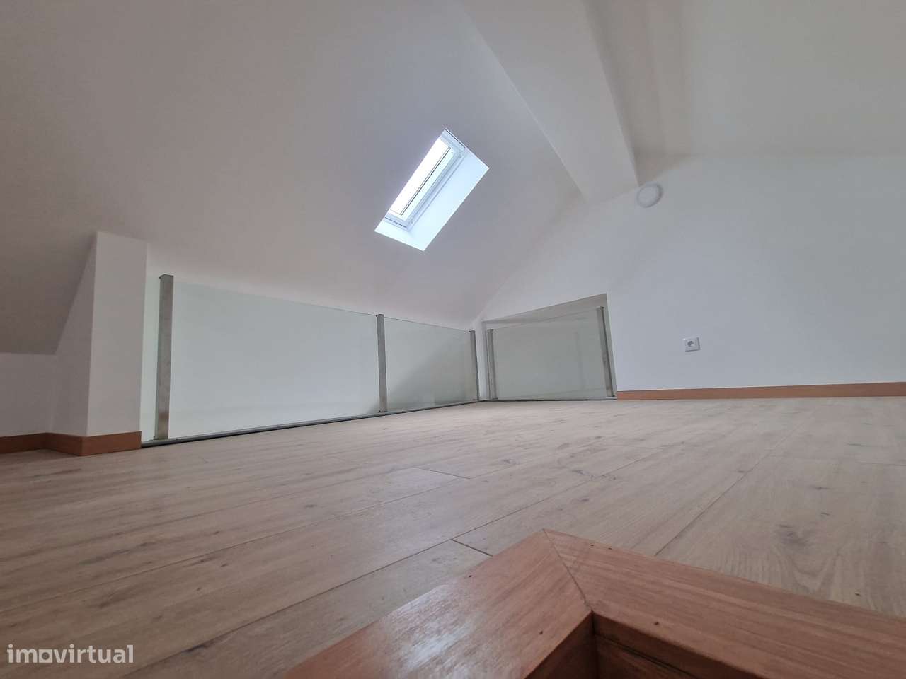 Apartamento T0 novo com terraço no centro de Ovar-5