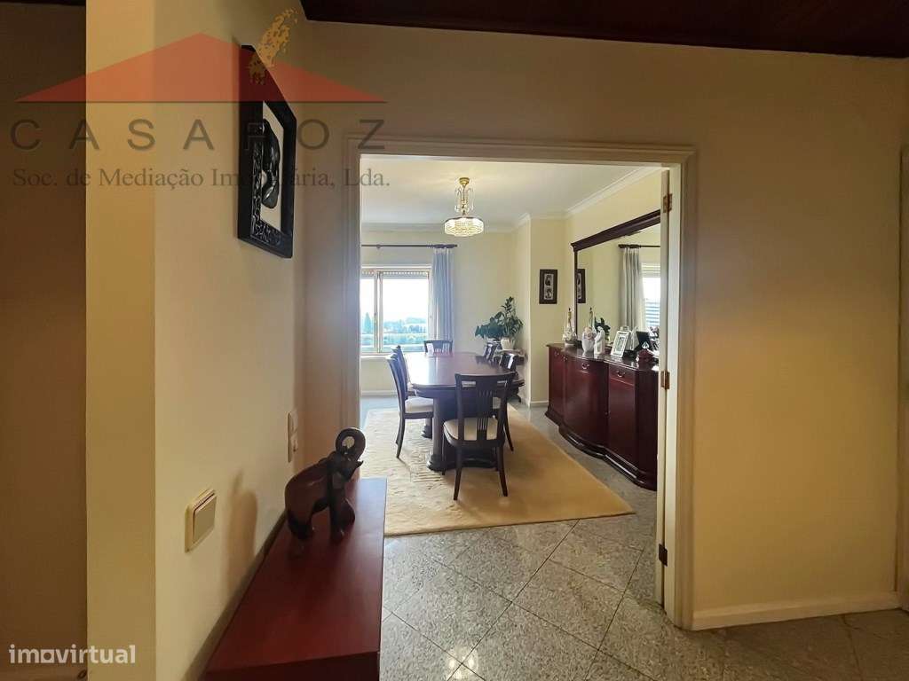 Fantástico Apartamento T3 no centro da Maia-3