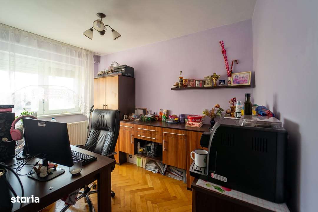 Apartament 4 camere cu centrala zona Vlaicu 75.500 negociabil-2