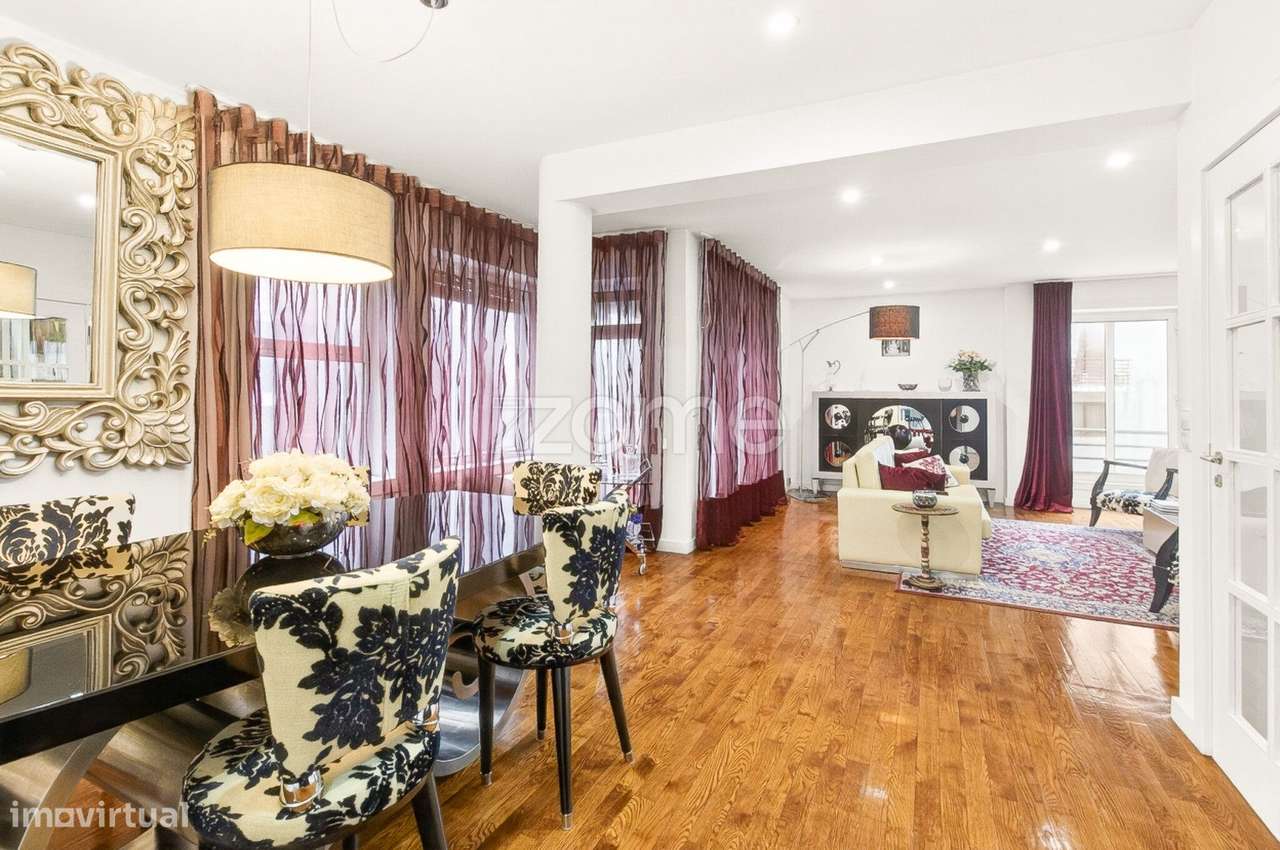 T4+1 Triplex em Senhora da Hora - Grande imagem: 3/30