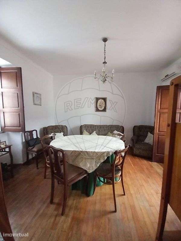 Moradia T6 para venda-15