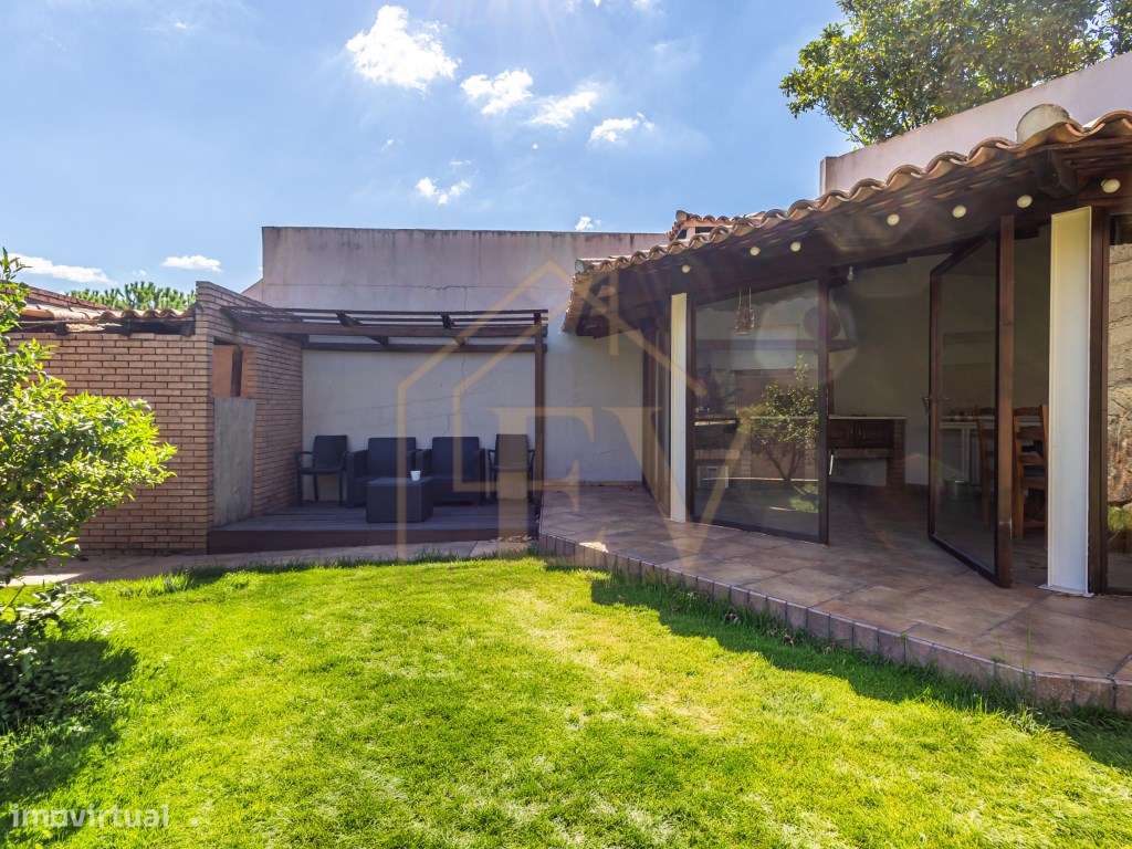 Moradia Individual T3 Renovada | Lordelo, Guimarães-25
