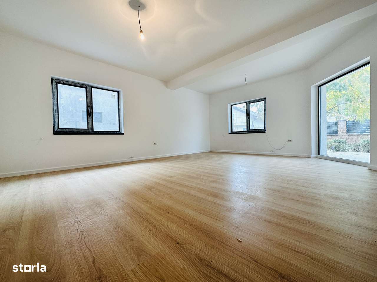 Casă de vânzare individuală în Comuna Berceni – 4 camere, teren 410 mp - Imagine principală: 5/17