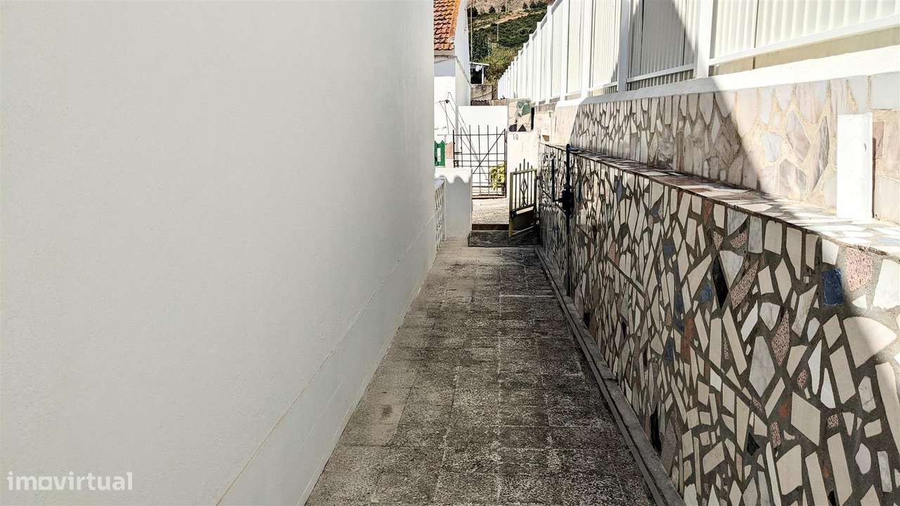 Moradia no Casal das Areias-Alverca-15