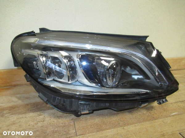 LAMPA PRZEDNIA PRZÓD PRAWA MERCEDES C-KLASA W205 LIFT FULL LED 2018- - 2