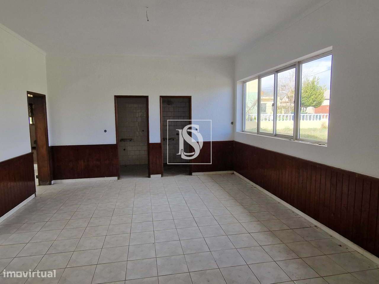 Venda de Moradia T4 independente em S. João da Corveira, Valpaços-9