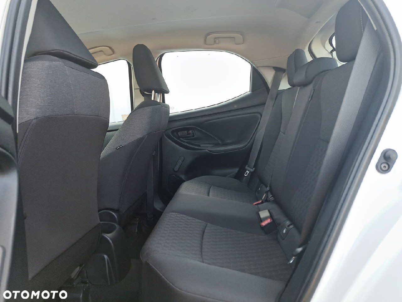 Toyota Yaris 1.0 Comfort - 23