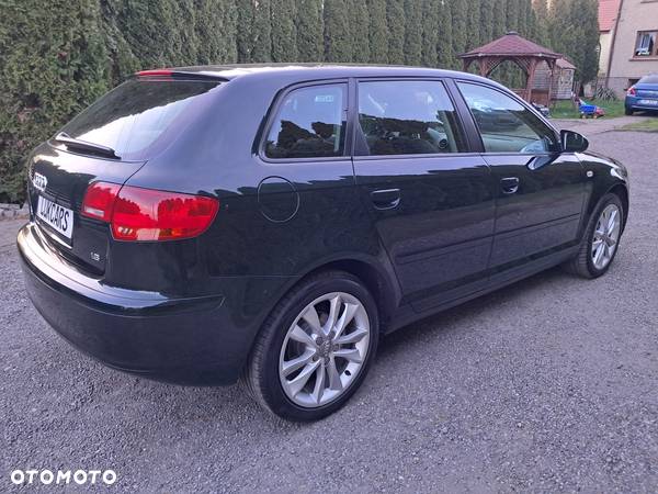 Audi A3 1.6 Sportback Ambiente - 3