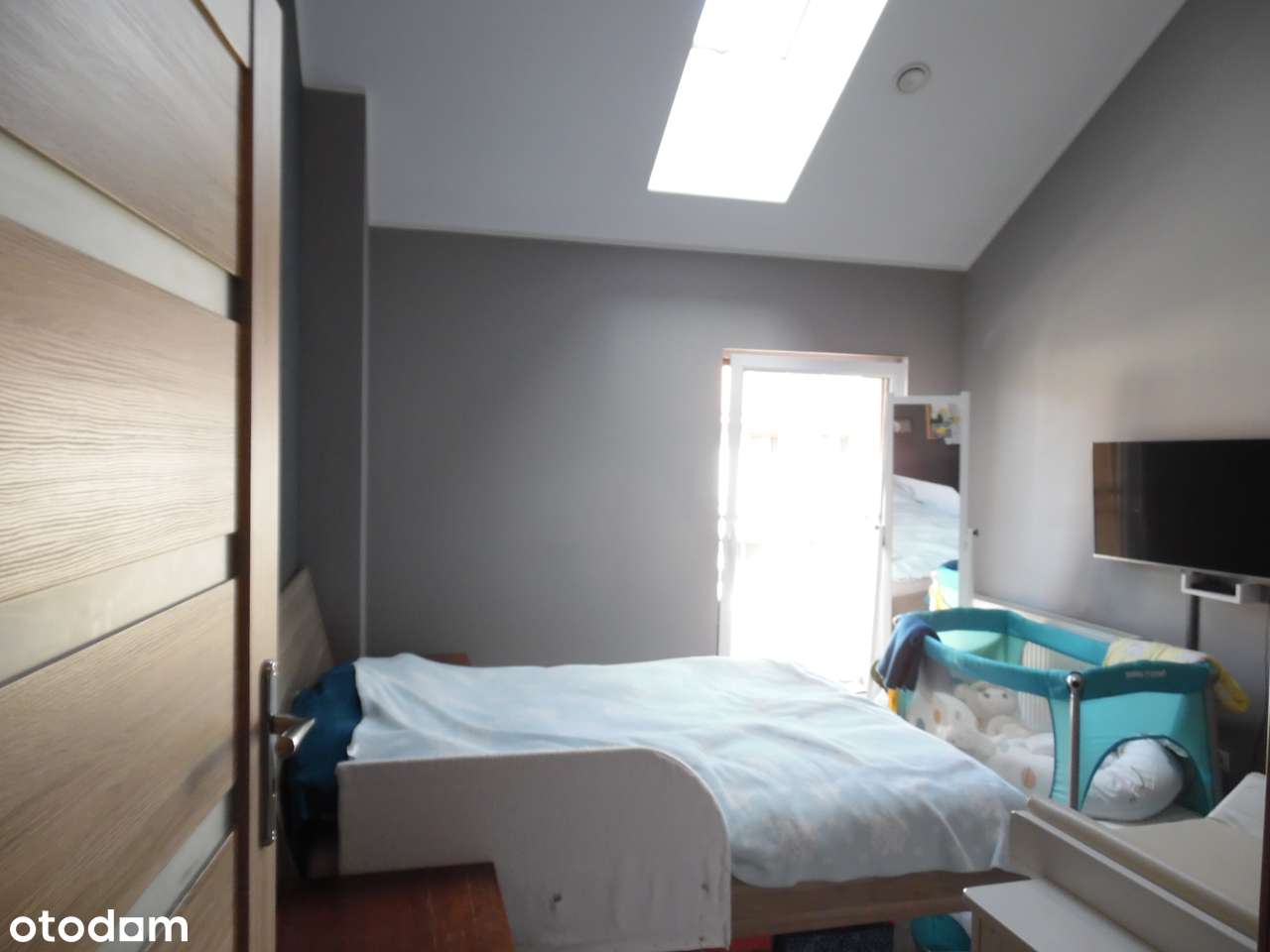 Funkcjonalny segment szeregowca - z garażem  i tarasem od południa-12