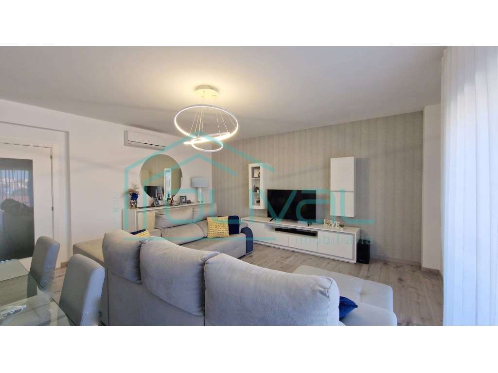 T3 Semi-Novo com Varandas, Box e Excelentes Acabamentos | Urbanizaç...-6