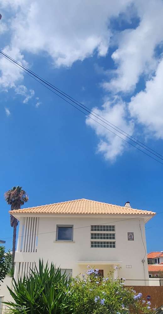 Moradia de Charme Reabilitada no centro da Parede com 434m² de Terreno-59