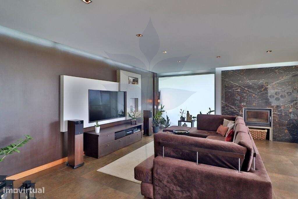 Moradia T4+Escritório na Areosa, junto à praia-12