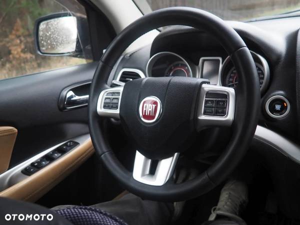 Fiat Freemont 2.0 Multijet Lounge AWD - 30