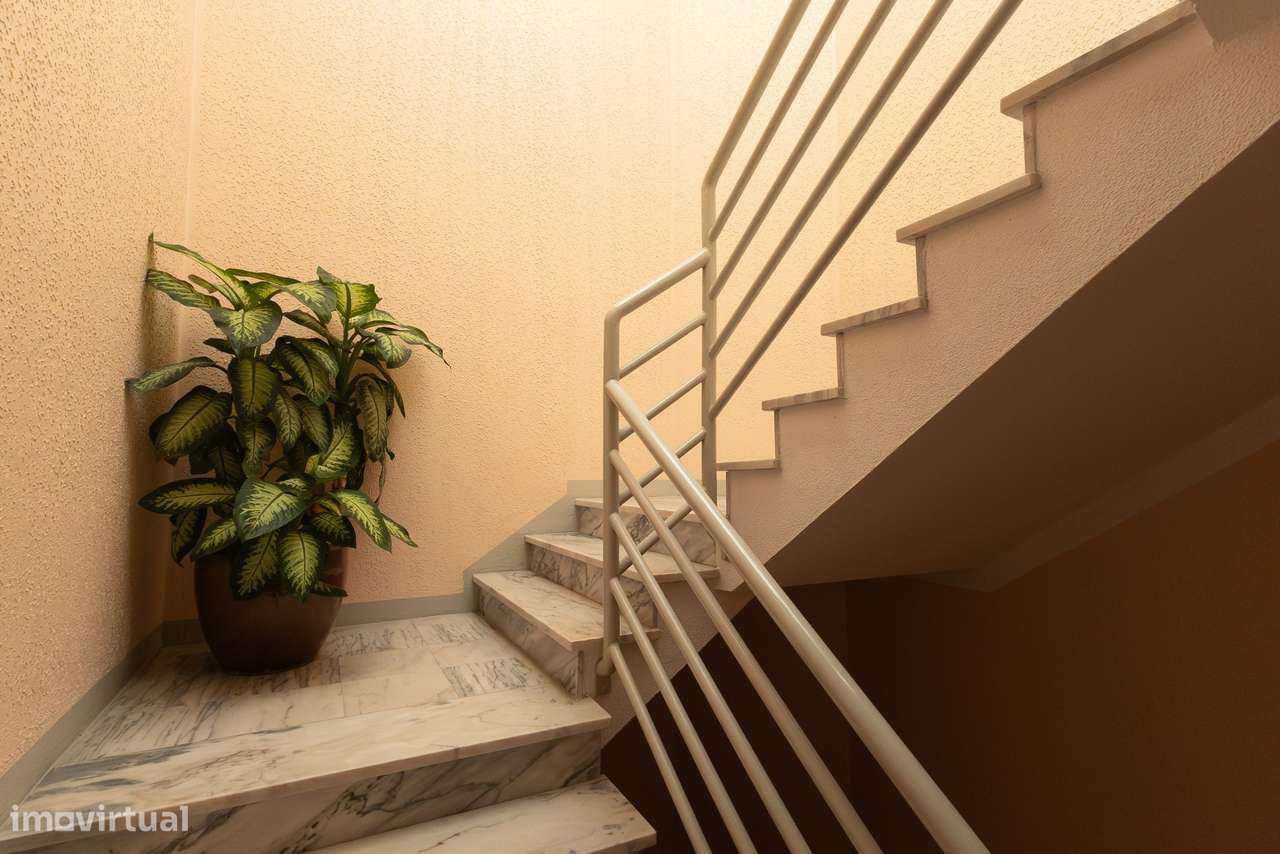 Apartamento T3 na Praceta Vale de Gatos, Amora-33