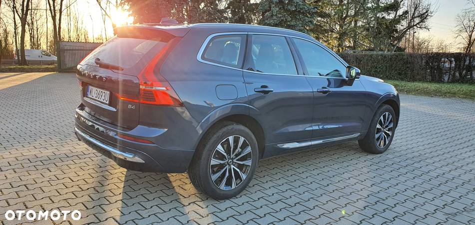 Volvo XC 60 B4 D Plus Bright - 8