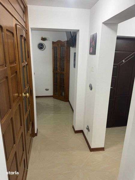 Vand apartament Focsani zona Sud - Imagine principală: 5/8