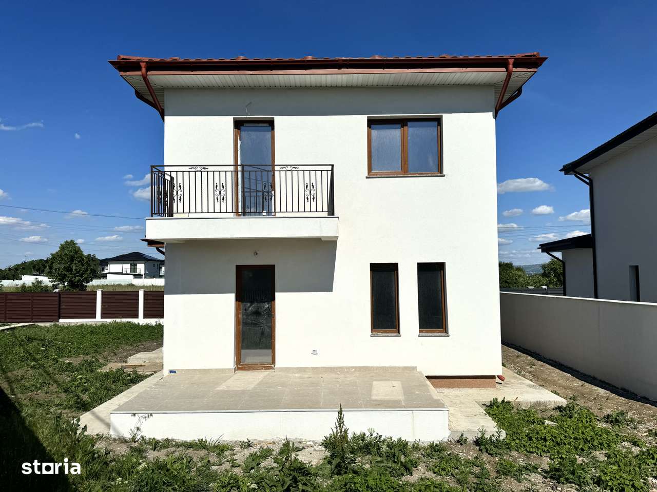 500mp teren!Dormitor jos!ASFALT!Încălz în pard!Vila 4 camere Miroslava - Imagine principală: 3/10