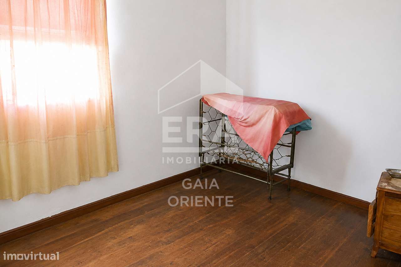 Moradia para reabilitar, Armamar-7