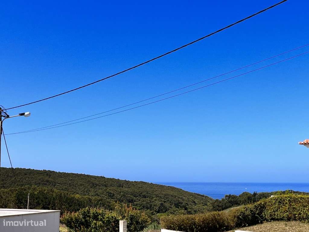 Terreno com projecto aprovado para Moradia T4 com vista para o camp... - Grande imagem: 2/17