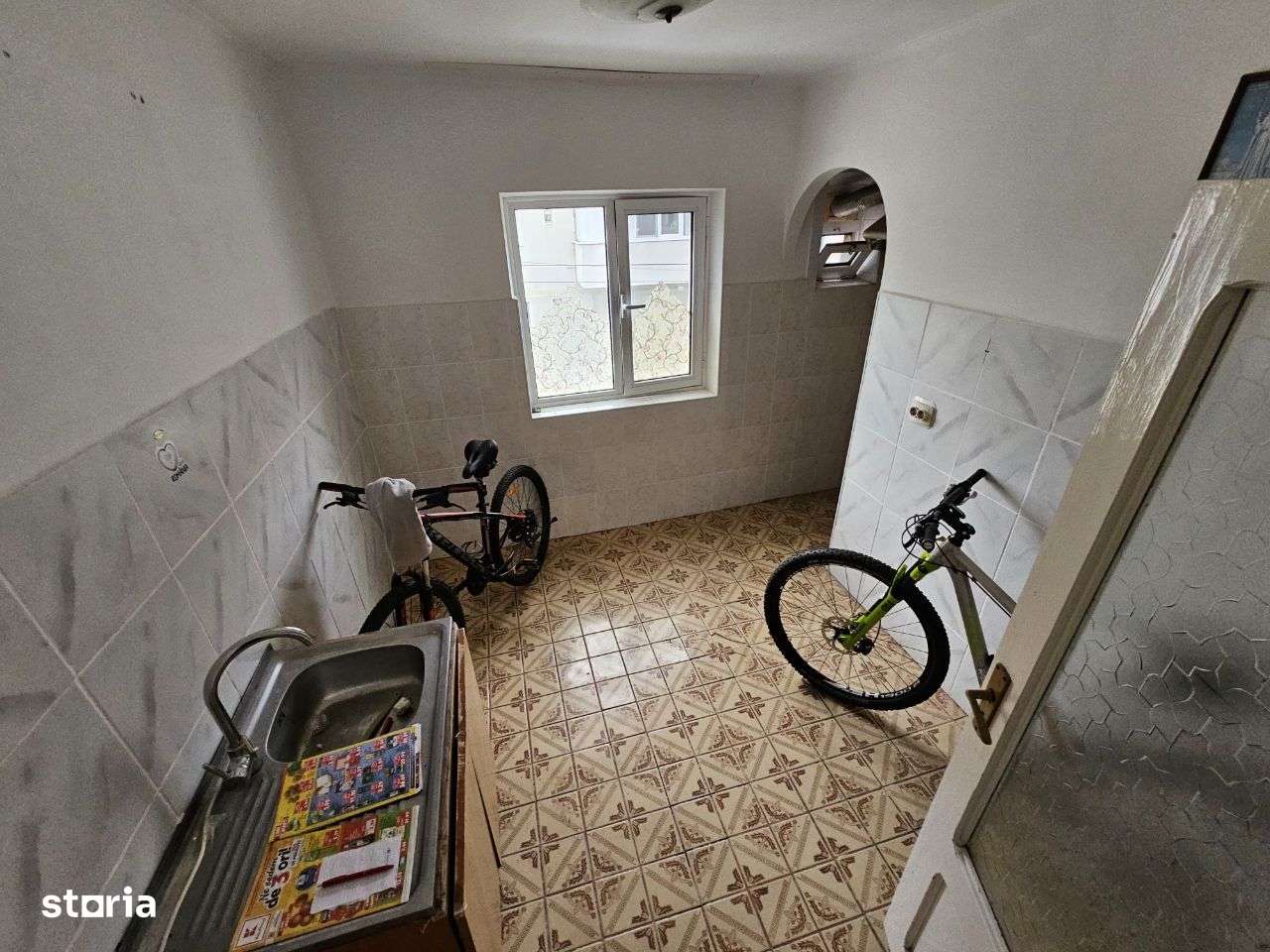 Apartament 3 camere et1/3 Campineanca Zona Centru Profi - Imagine principală: 2/18