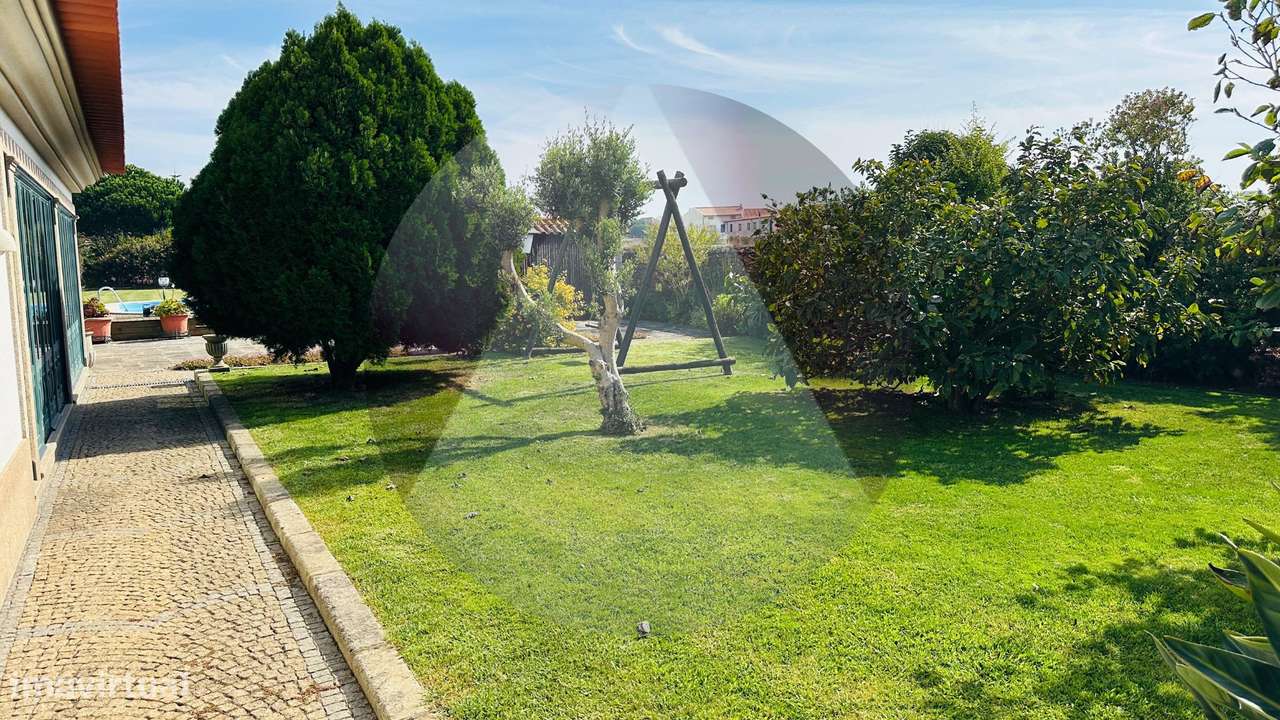 Fantástica moradia T6 c/ piscina-22